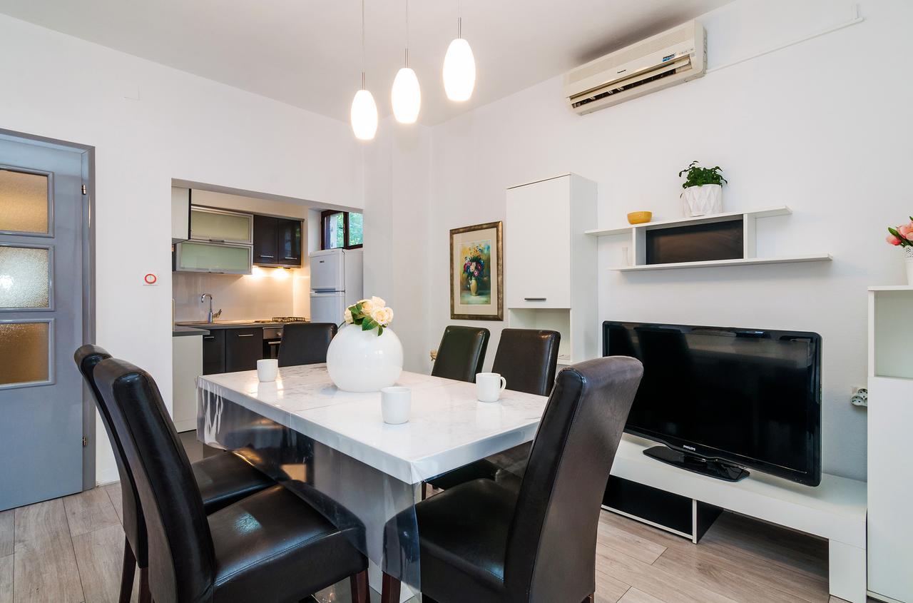 Angelo'S Apartments Zadar Bagian luar foto
